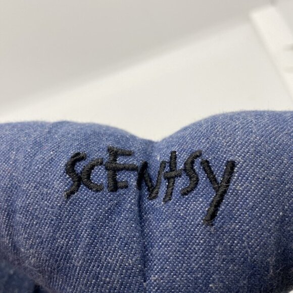 Retired Scentsy Buddy Benny Blue Whale Plush Stuffed Animal Nautical Marine 14” - Picture 11 of 15